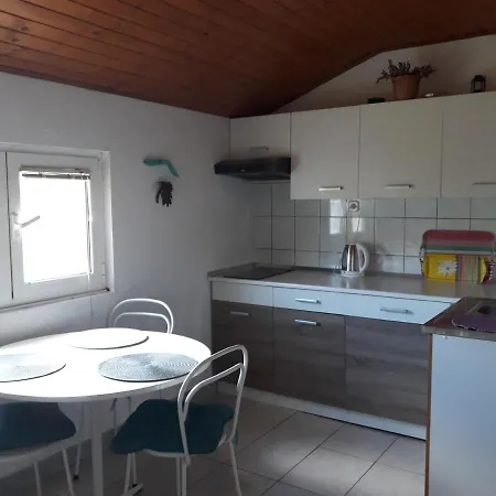 Apartment 3 Palme